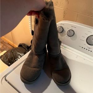 Ugg Bailey Button Boot size 9 gray